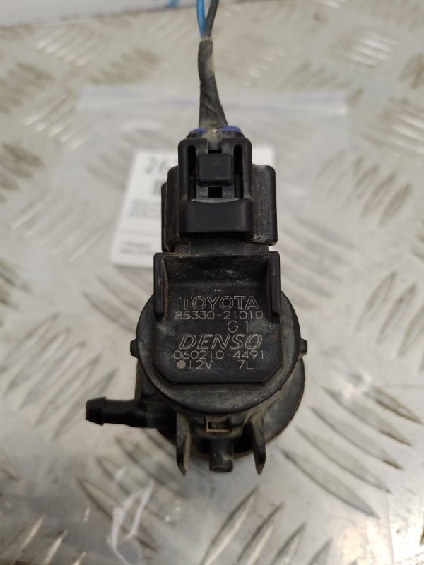 Насос омывателя стекла TOYOTA RAV4 05-12 Насос омывателя стекла TOYOTA RAV4 05-12