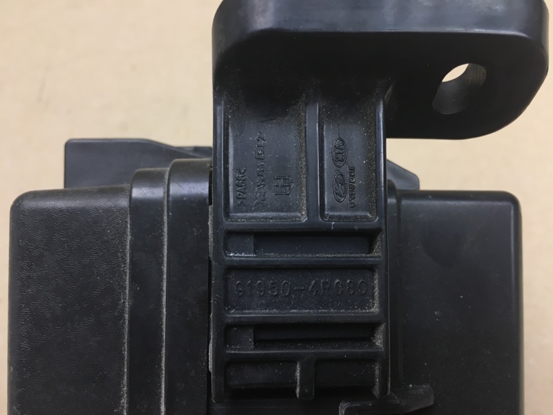 Блок предохранителей моторный отсек SONATA YF 10-14 2012 Седан 2.4 G4KK