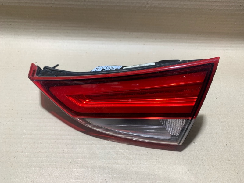 Фонарь внутренний правый ELANTRA MD 10-15 2014 Седан 1.8 G4NB