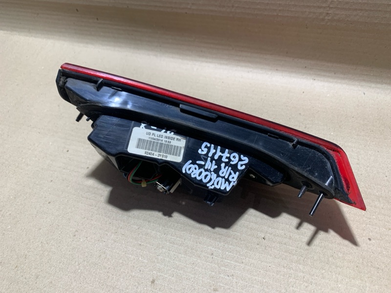 Фонарь внутренний правый ELANTRA MD 10-15 2014 Седан 1.8 G4NB