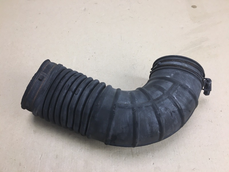 Патрубок воздушного фильтра HYUNDAI SONATA YF 10-14 2012 Седан 2.4 G4KK 28130-4R100 Б/У