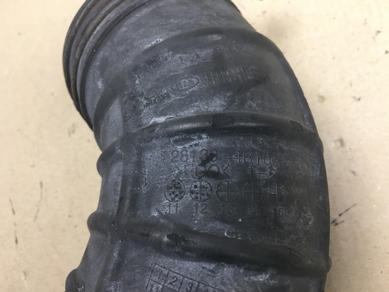 Патрубок воздушного фильтра SONATA YF 10-14 2012 Седан 2.4 G4KK