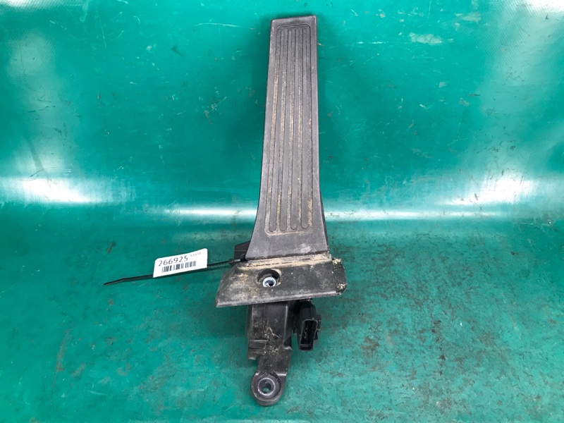 Запчасть педаль газа KIA OPTIMA TF 11-16 2013 TF 2.4 G4KK 32700-3R310 Б/У Педаль газа KIA OPTIMA TF 11-16 2013 TF 2.4 G4KK 32700-3R310 Б/У