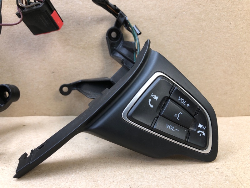 Кнопки на руль FOCUS 10-18 2018 MK3 2.0 C20HDEX