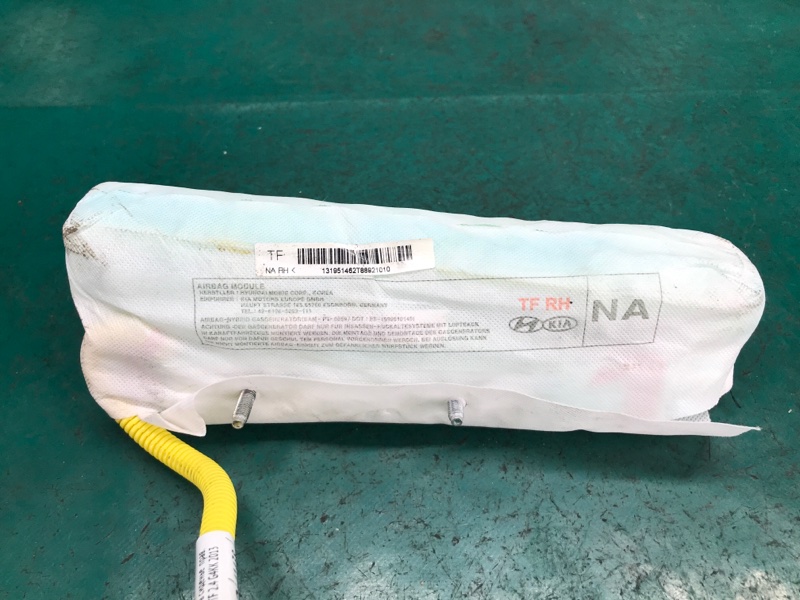 Подушка безопасности в сиденье правая KIA OPTIMA TF 11-16 TF 2.4 G4KK Подушка безопасности в сиденье правая KIA OPTIMA TF 11-16 TF 2.4 G4KK