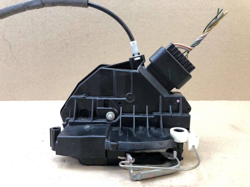 Замок двери задний правый FORD FOCUS 10-18 MK3 2.0 C20HDEX