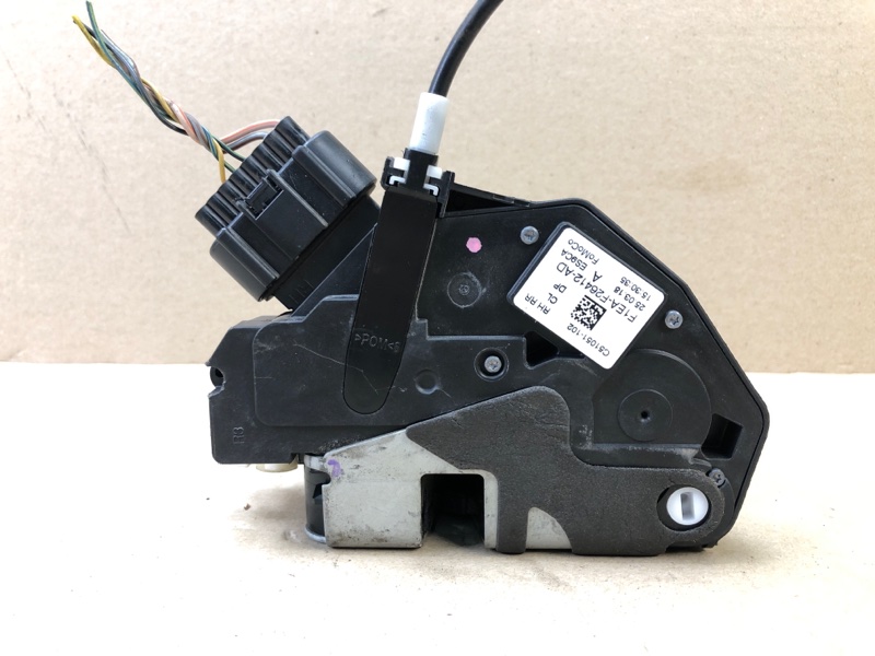 Замок двери задний правый FOCUS 10-18 2018 MK3 2.0 C20HDEX