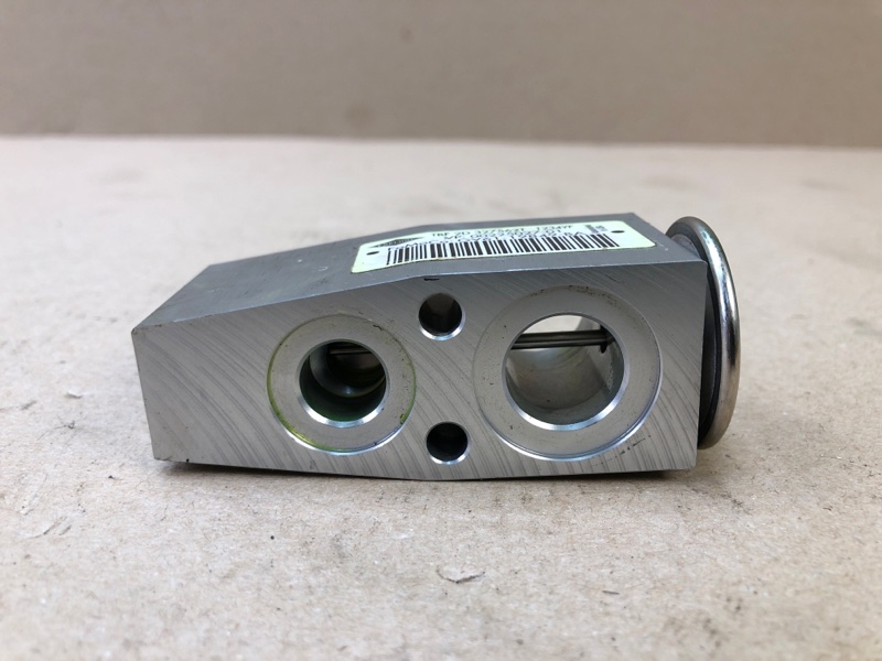 Клапан кондиционера FOCUS 10-18 2018 MK3 2.0 C20HDEX