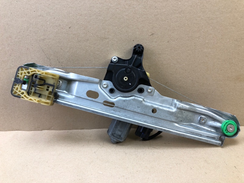 Стеклоподъемник задний правый FORD FOCUS 10-18 2018 MK3 2.0 C20HDEX CM5Z-5827000-A Б/У