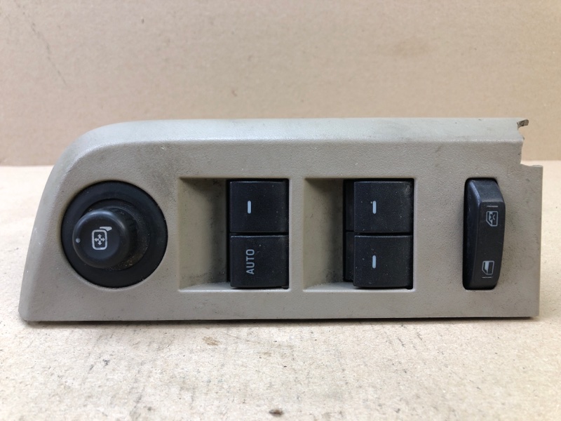 Запчасть блок управления стеклоподъемниками FORD EDGE 06-14 2010 T35PDED 8L1Z-14529-AA Б/У Блок управления стеклоподъемниками FORD EDGE 06-14 2010 T35PDED 8L1Z-14529-AA Б/У