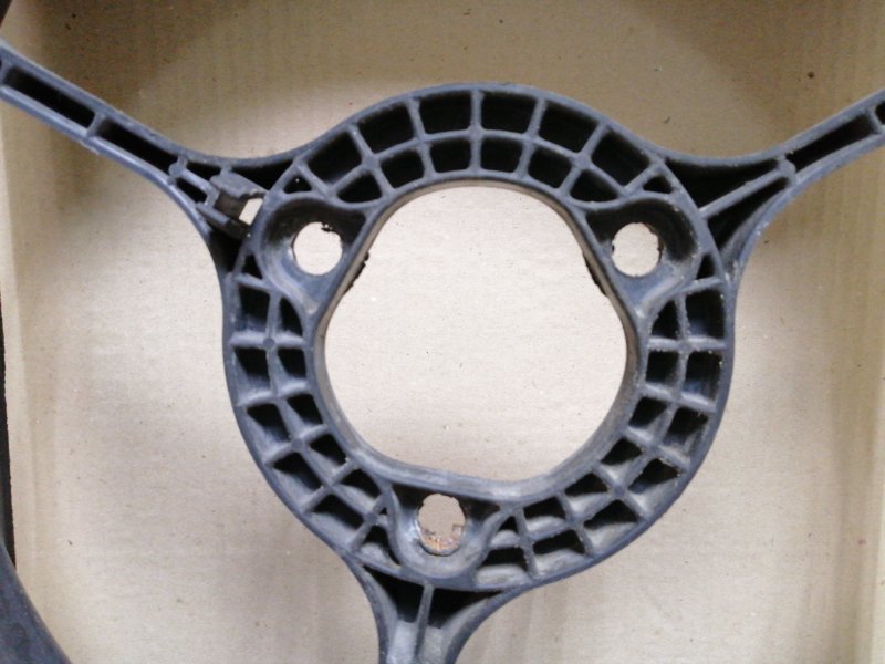 Диффузор вентилятора основного радиатора правый MDX (YD1) 00-06 2002 3.5