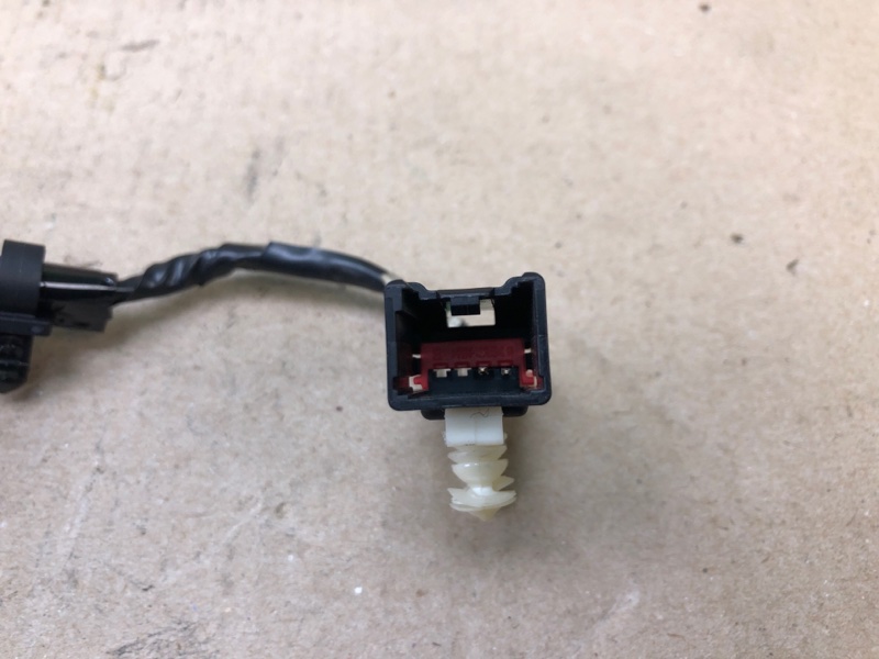 Кнопка открывания багажника наружная EDGE 06-14 2010 T35PDED