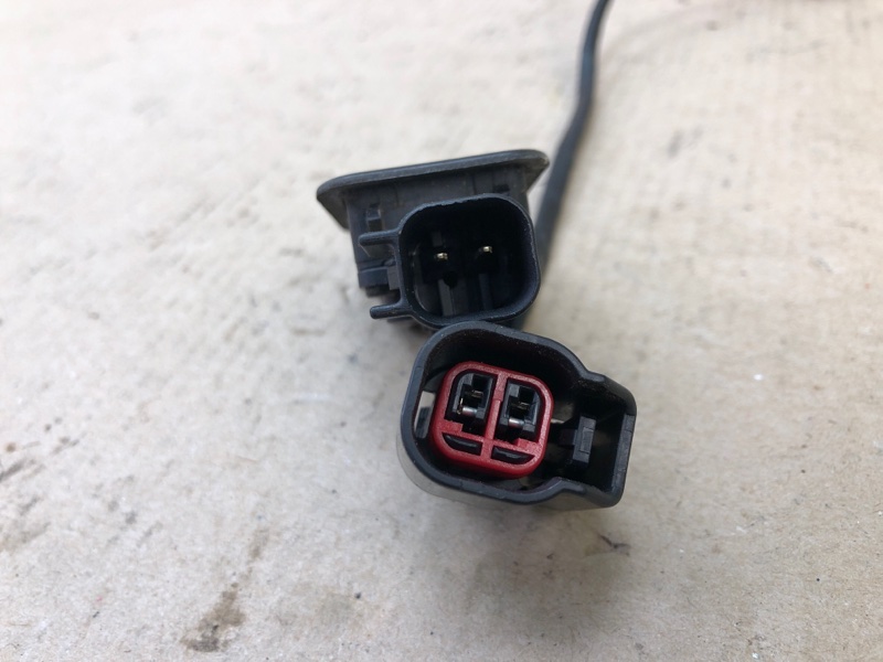 Кнопка открывания багажника наружная EDGE 06-14 2010 T35PDED