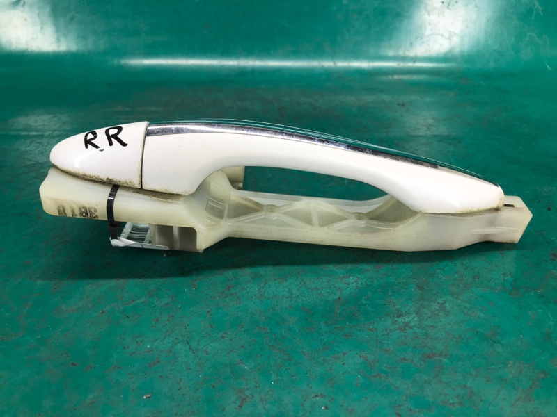 Ручка двери наружная задняя правая KIA OPTIMA TF 11-16 TF 2.4 G4KK Ручка двери наружная задняя правая KIA OPTIMA TF 11-16 TF 2.4 G4KK