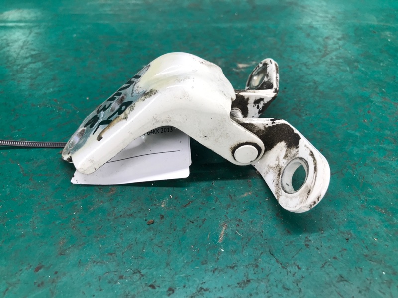 Петля двери нижняя задняя левая OPTIMA TF 11-16 2013 TF 2.4 G4KK Петля двери нижняя задняя левая OPTIMA TF 11-16 2013 TF 2.4 G4KK