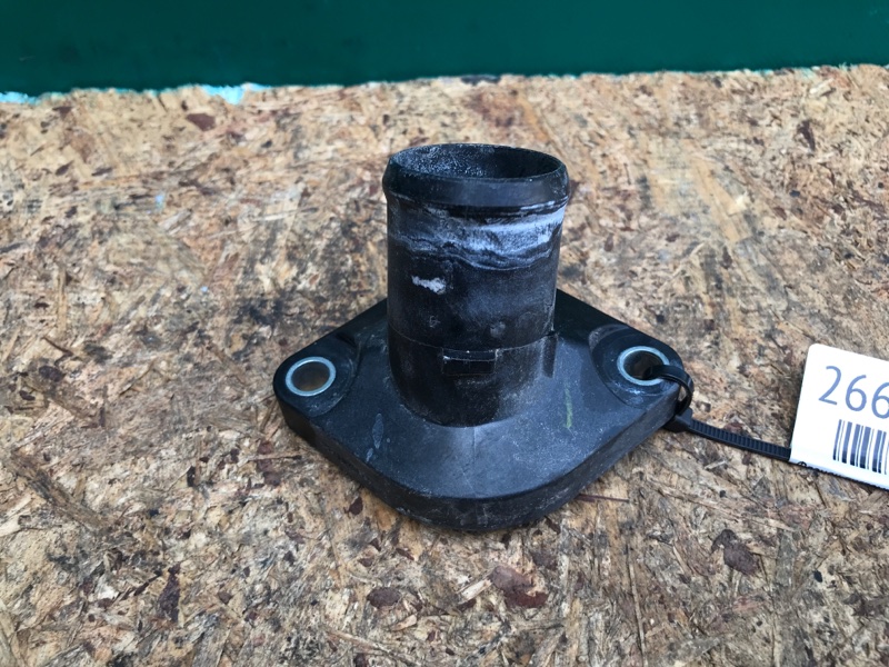 Крышка термостата NISSAN NV200 USA 13- 2018 2.0 MR20DE 13049-ET000 Б/У