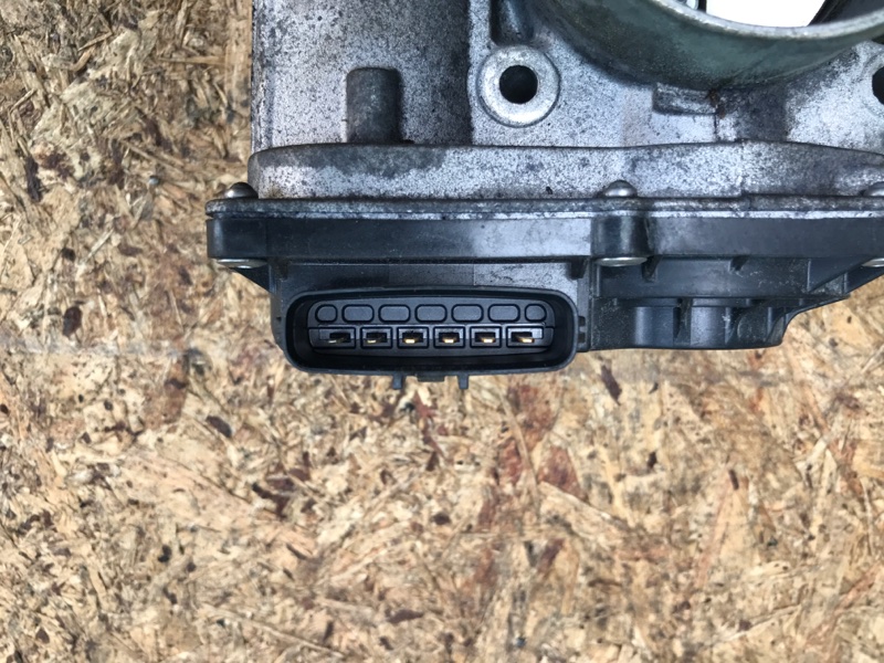 Дроссельная заслонка NISSAN NV200 USA 13- 2.0 MR20DE