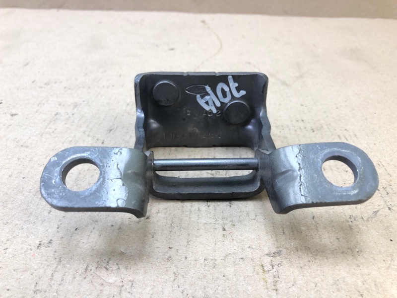 Петля крышки багажника левая EDGE 06-14 2010 T35PDED