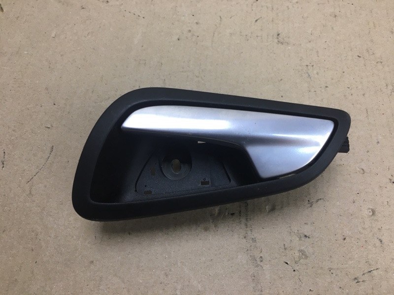 Ручка двери внутренняя задняя левая FORD FOCUS 10-18 2016 MK3 2.0 C20HDEX CV6Z-5422601-DA Б/У