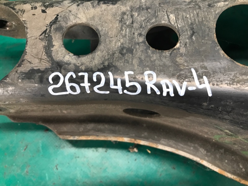 Рычаг задней подвески поперечный нижний правый RAV4 05-12 2007 3.5 2GR-FE Рычаг задней подвески поперечный нижний правый RAV4 05-12 2007 3.5 2GR-FE