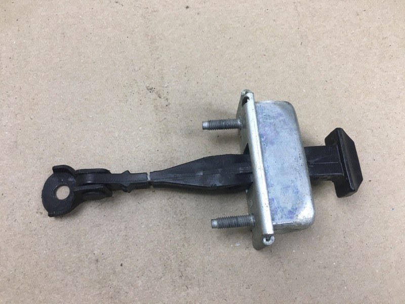 Ограничитель двери задний левый FOCUS 10-18 2016 MK3 2.0 C20HDEX