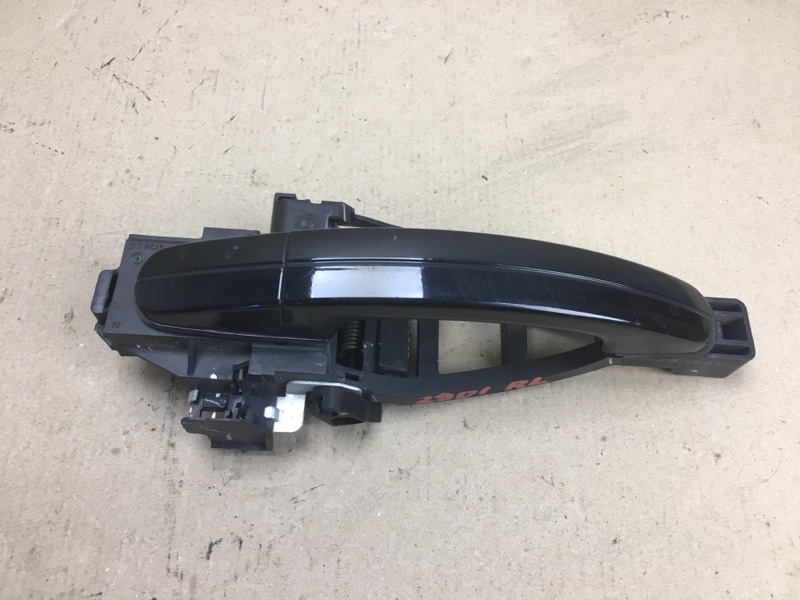 Ручка двери наружная задняя левая FORD FOCUS 10-18 2016 MK3 2.0 C20HDEX CV6Z-5422404-CA Б/У