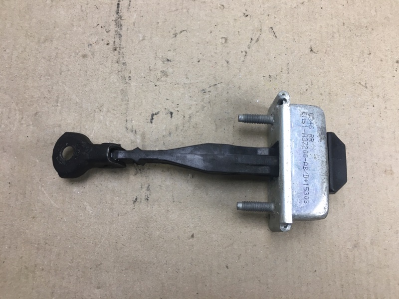 Ограничитель двери задний правый FORD FOCUS 10-18 2016 MK3 2.0 C20HDEX CP9Z-5827204-A Б/У