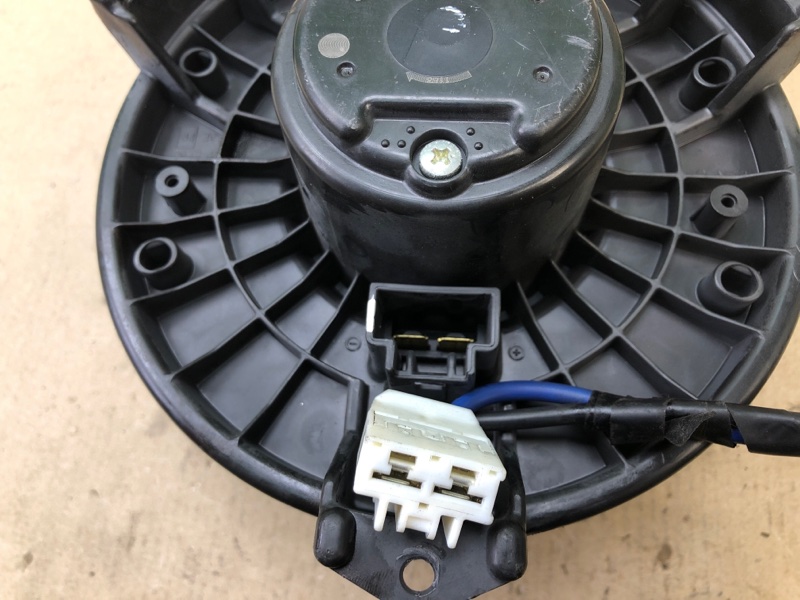 Моторчик печки EDGE 06-14 2010 T35PDED Моторчик печки EDGE 06-14 2010 T35PDED