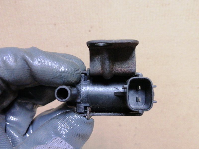 Клапан электромагнитный (вакуумный) MDX (YD1) 00-06 2002 3.5