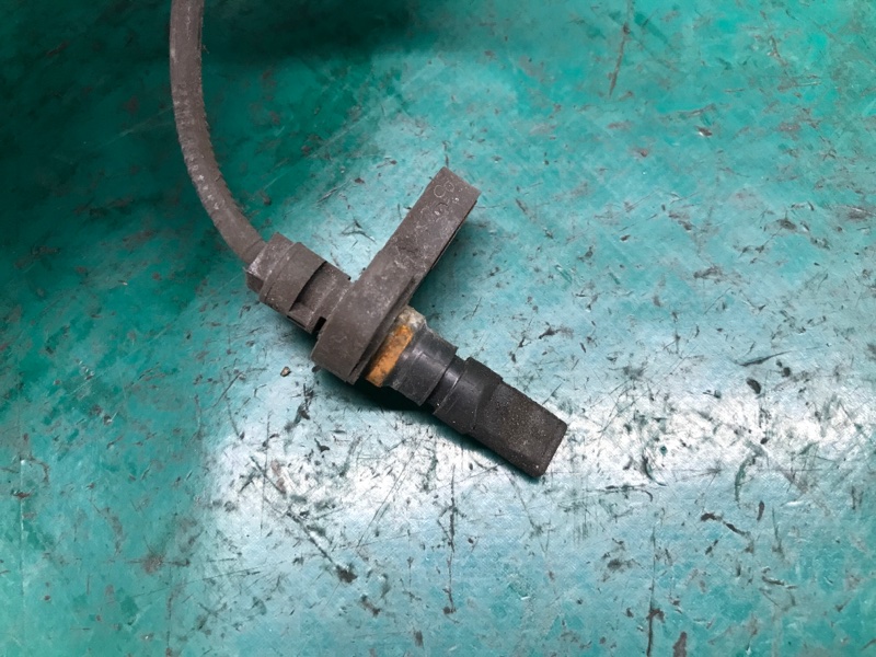 Датчик ABS передний левый TOYOTA RAV4 05-12 3.5 2GR-FE