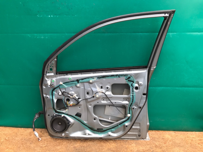 Дверь передняя правая RAV4 05-12 2007 3.5 2GR-FE Дверь передняя правая RAV4 05-12 2007 3.5 2GR-FE