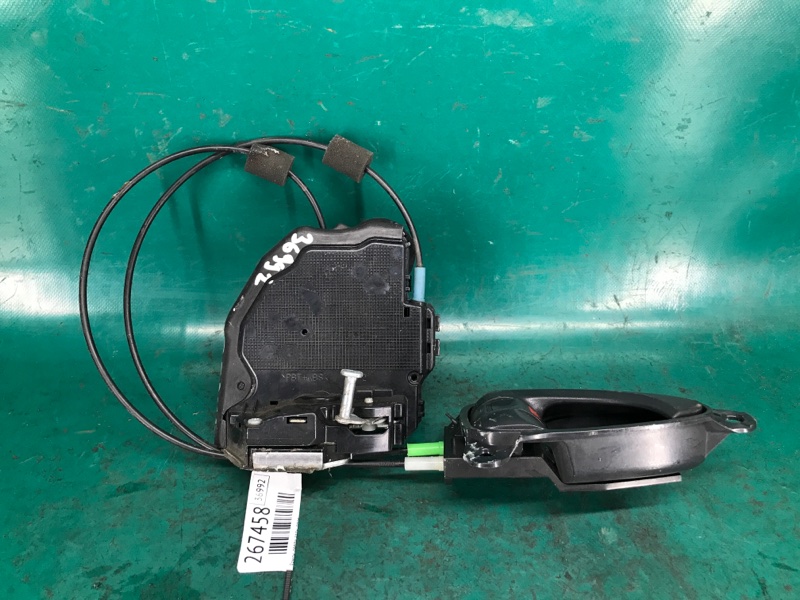 Замок двери задний правый TOYOTA RAV4 05-12 3.5 2GR-FE