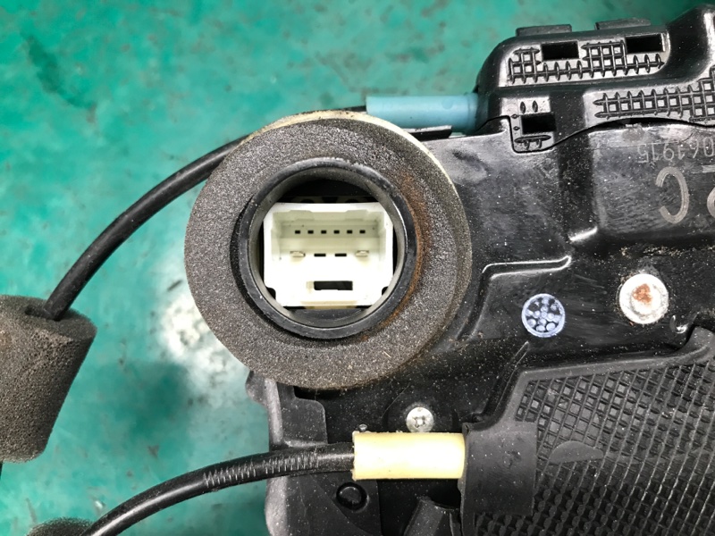 Замок двери задний левый RAV4 05-12 2007 3.5 2GR-FE Замок двери задний левый RAV4 05-12 2007 3.5 2GR-FE