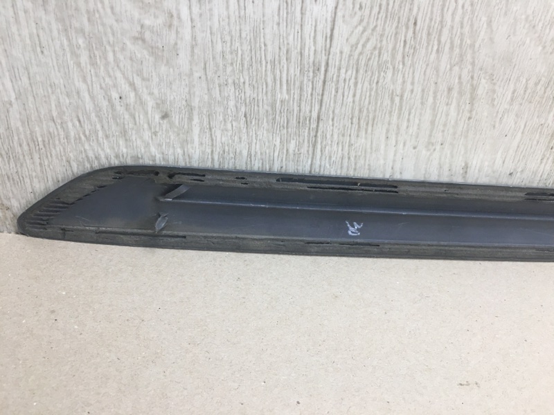 Накладка двери передняя левая CAMRY 40 06-11