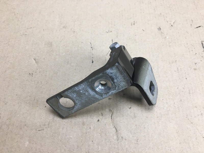 Петля двери верхняя задняя левая FOCUS 10-18 2016 MK3 2.0 C20HDEX