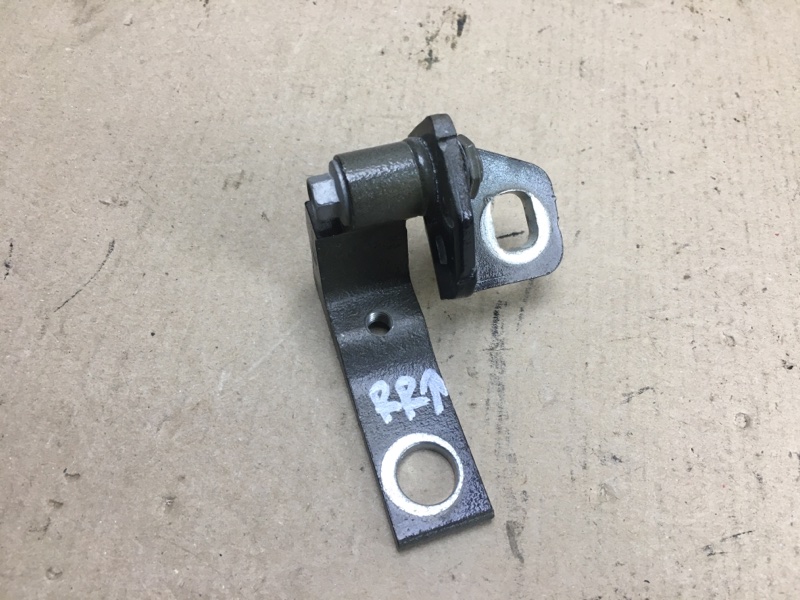 Петля двери верхняя задняя правая FORD FOCUS 10-18 2016 MK3 2.0 C20HDEX CP9Z-5422800-A Б/У