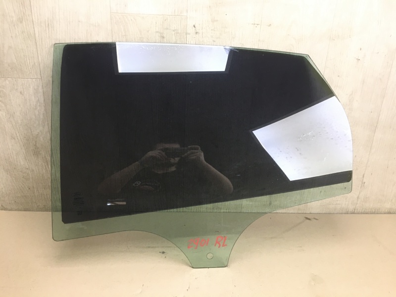 Стекло двери заднее левое FORD FOCUS 10-18 2016 MK3 2.0 C20HDEX CP9Z-5825713-A Б/У