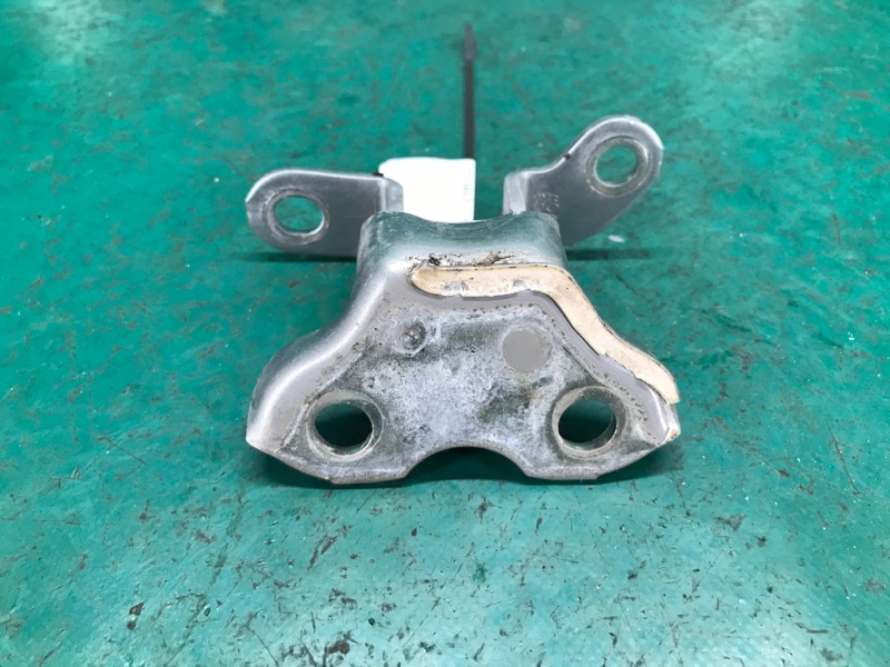 Петля двери верхняя задняя левая TOYOTA RAV4 05-12 3.5 2GR-FE