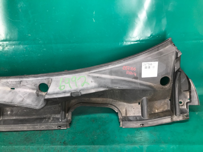 Пластик под лобовое стекло / Жабо RAV4 05-12 2007 3.5 2GR-FE Пластик под лобовое стекло / Жабо RAV4 05-12 2007 3.5 2GR-FE