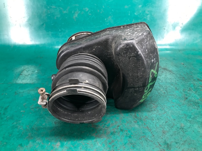 Резонатор воздушного фильтра TOYOTA RAV4 05-12 3.5 2GR-FE