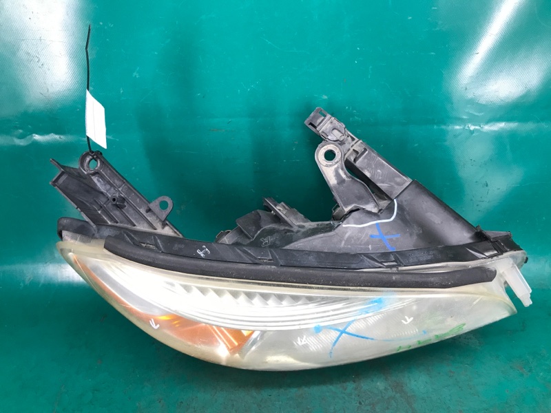 Фара правая RAV4 05-12 2008 3.5 2GR-FE Фара правая RAV4 05-12 2008 3.5 2GR-FE