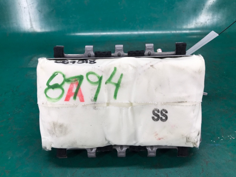 Подушка безопасности пассажира TOYOTA RAV4 05-12 2008 3.5 2GR-FE 73960-42020 Б/У