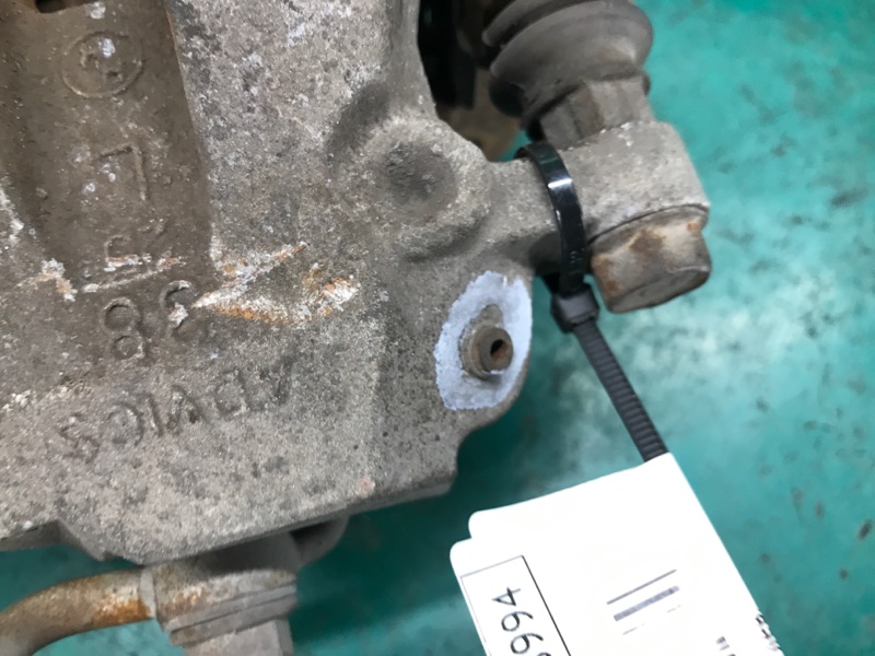 Суппорт тормозной задний левый TOYOTA RAV4 05-12 3.5 2GR-FE