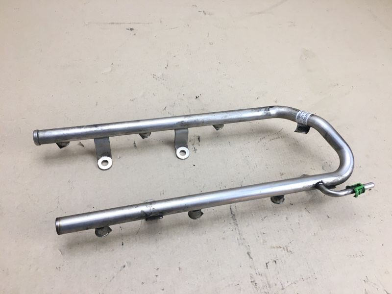 Запчасть топливная рейка DODGE JOURNEY 08-20 2010 3.5 EGF 4861584AB Б/У Топливная рейка DODGE JOURNEY 08-20 2010 3.5 EGF 4861584AB Б/У