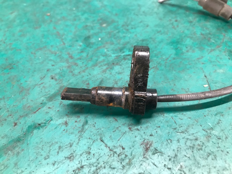 Датчик ABS задний левый TOYOTA RAV4 05-12 3.5 2GR-FE Датчик ABS задний левый TOYOTA RAV4 05-12 3.5 2GR-FE