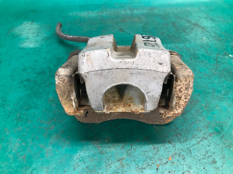 Суппорт тормозной задний правый RAV4 05-12 2008 3.5 2GR-FE