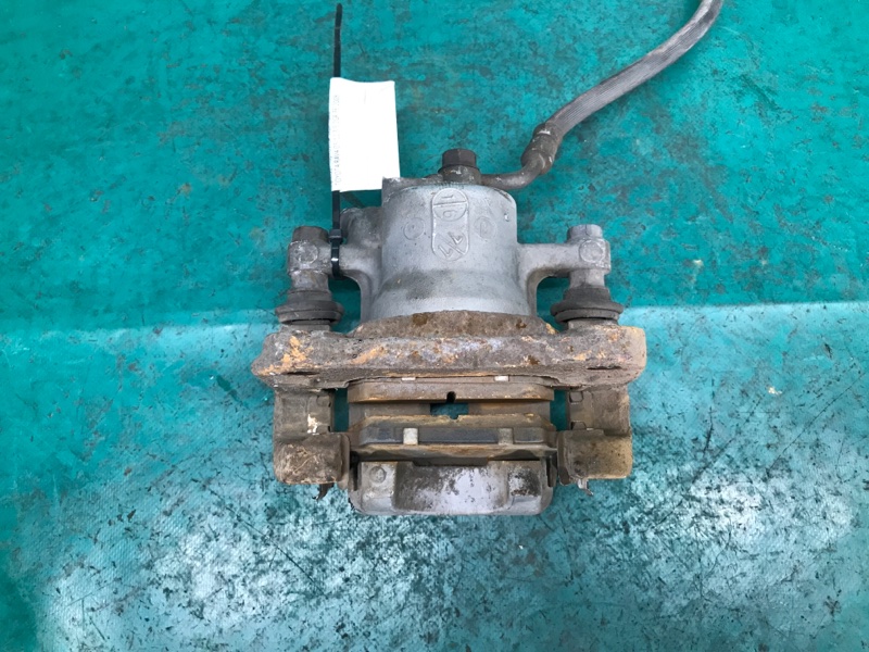 Суппорт тормозной задний правый RAV4 05-12 2008 3.5 2GR-FE