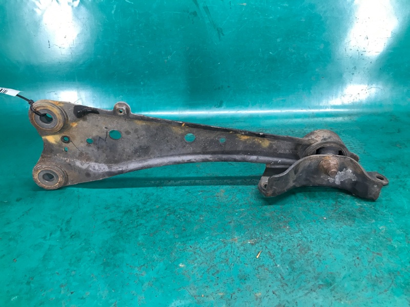 Рычаг задней подвески продольный правый RAV4 05-12 2008 3.5 2GR-FE Рычаг задней подвески продольный правый RAV4 05-12 2008 3.5 2GR-FE