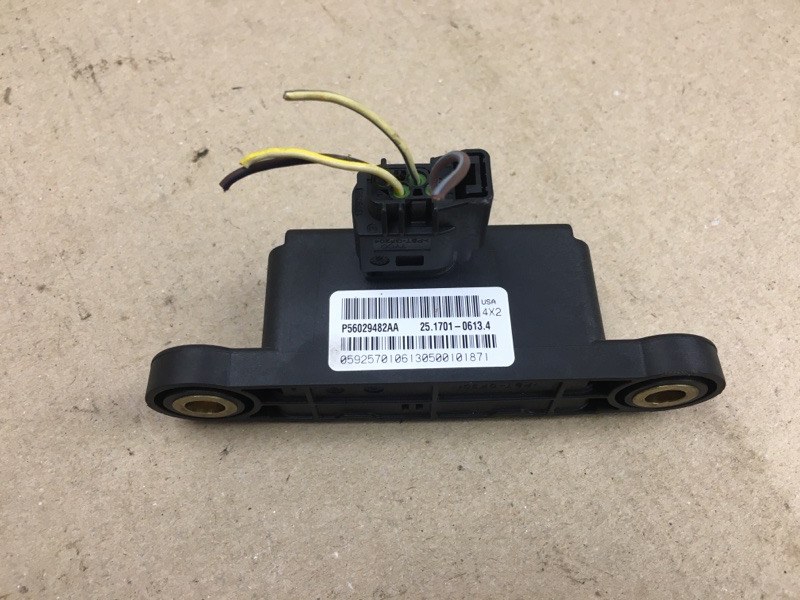 Запчасть датчик ускорения DODGE JOURNEY 08-20 2010 3.5 EGF 56029482AA Б/У Датчик ускорения DODGE JOURNEY 08-20 2010 3.5 EGF 56029482AA Б/У