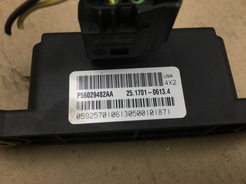 Датчик ускорения DODGE JOURNEY 08-20 3.5 EGF Датчик ускорения DODGE JOURNEY 08-20 3.5 EGF